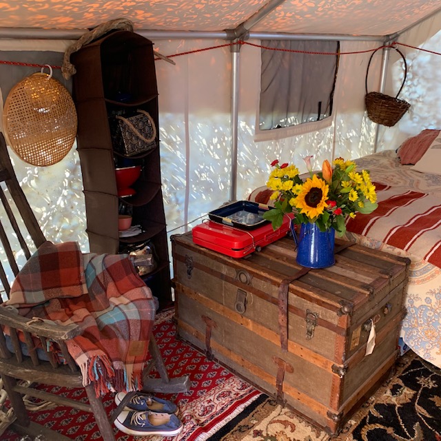 Friends of Mine Float Camp | On the water, Secret Cove, BC V0N 1Y2, Canada | Phone: (604) 710-6747