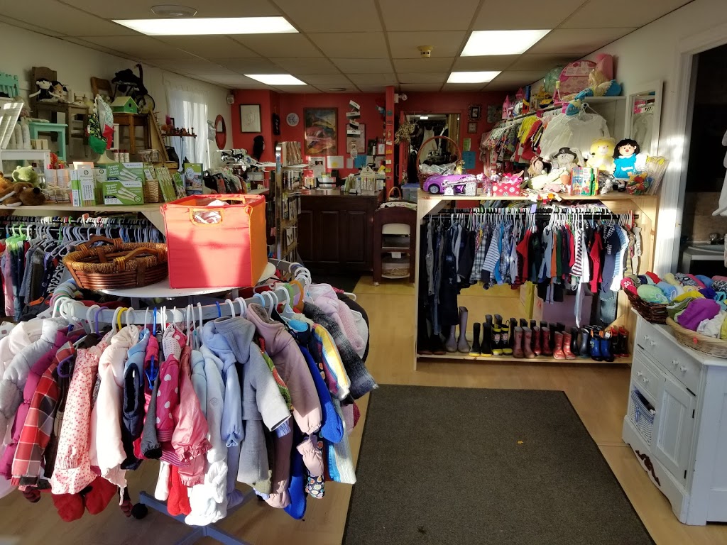 Friperie pas de chichi | 335 Rue de Rouville, Beloeil, QC J3G 1X1, Canada | Phone: (438) 476-3649