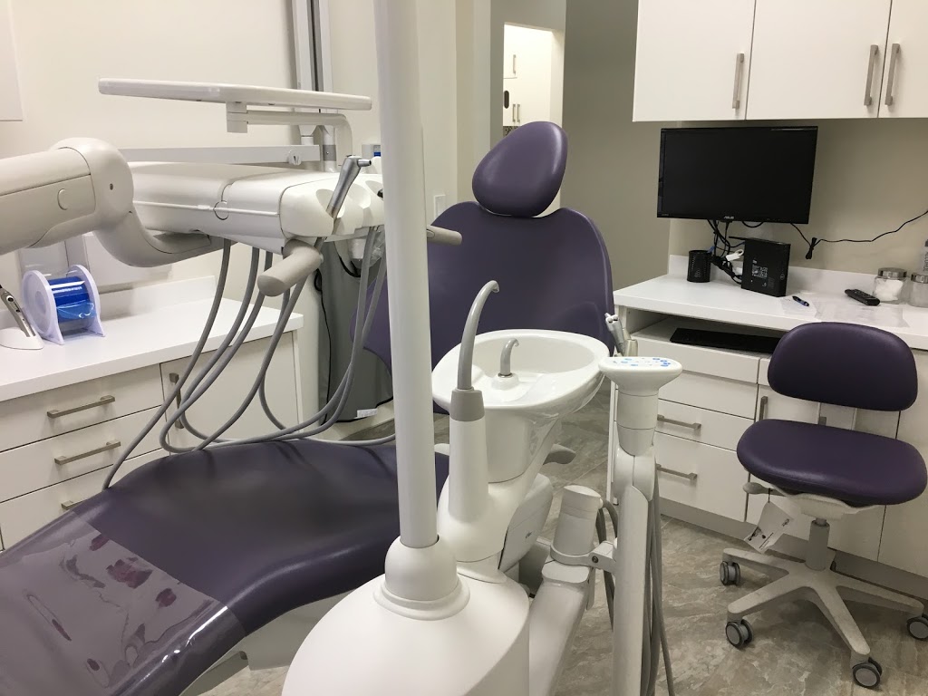 Aurora Family Dentistry | 15955 Bayview Ave unit 2, Aurora, ON L4G 0S3, Canada | Phone: (905) 751-0009