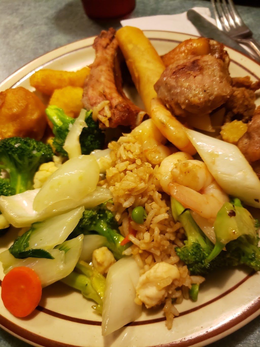 Star House Family Restaurant | 3433 2 Ave W, Prince Albert, SK S6V 8E2, Canada | Phone: (306) 764-6700