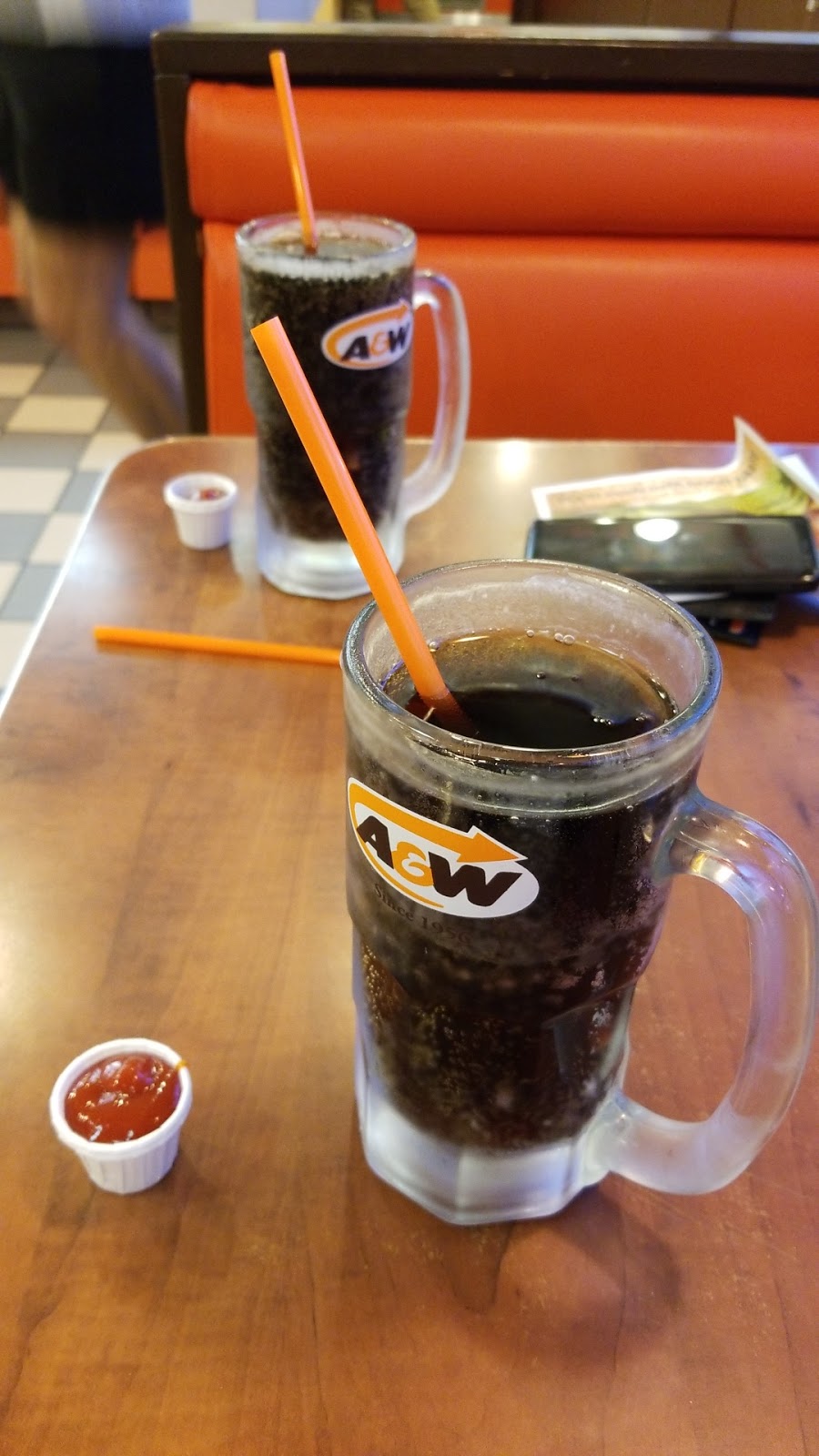 A&W Canada | 1458 Main St, Winnipeg, MB R2W 3V7, Canada | Phone: (204) 586-5969