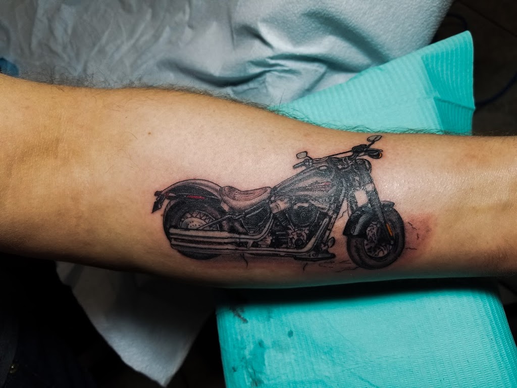 MID PRAIRIE TATTOO | 90 Brandt St Unit 4, Steinbach, MB R5G 0V8, Canada | Phone: (204) 392-3678