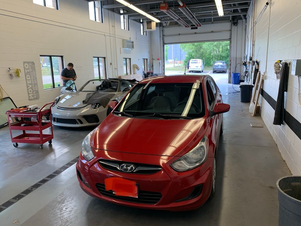 Standard Auto Glass | 429 Wharncliffe Rd S, London, ON N6J 2M6, Canada | Phone: (519) 649-4527