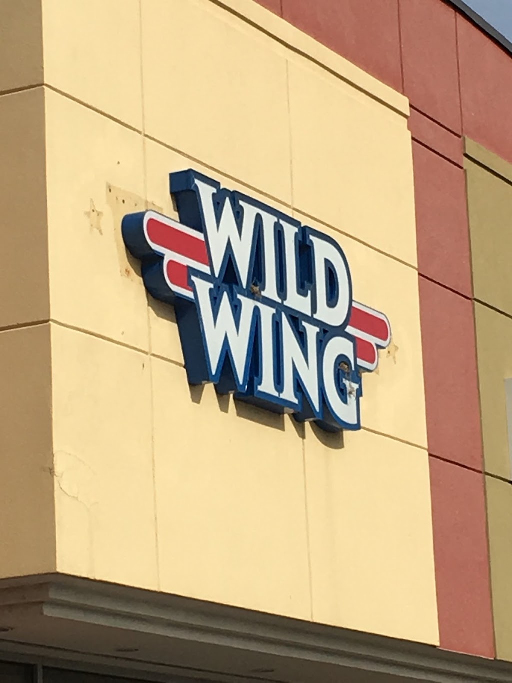 Wild Wing | 2880 Queen St E #3, Brampton, ON L6S 6E8, Canada | Phone: (905) 792-8188