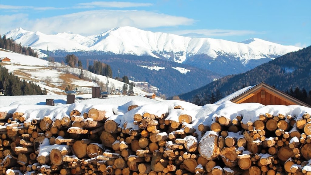 Island Lumber Co. | 646 Wallace Pl, Ladysmith, BC V9G 1P1, Canada | Phone: (855) 925-4411