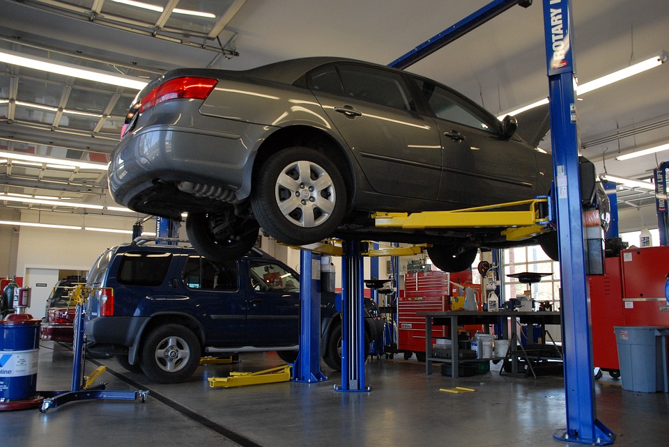 R & M Auto Service Inc | 440 Courtland Ave E, Kitchener, ON N2G 2W4, Canada | Phone: (519) 744-9937