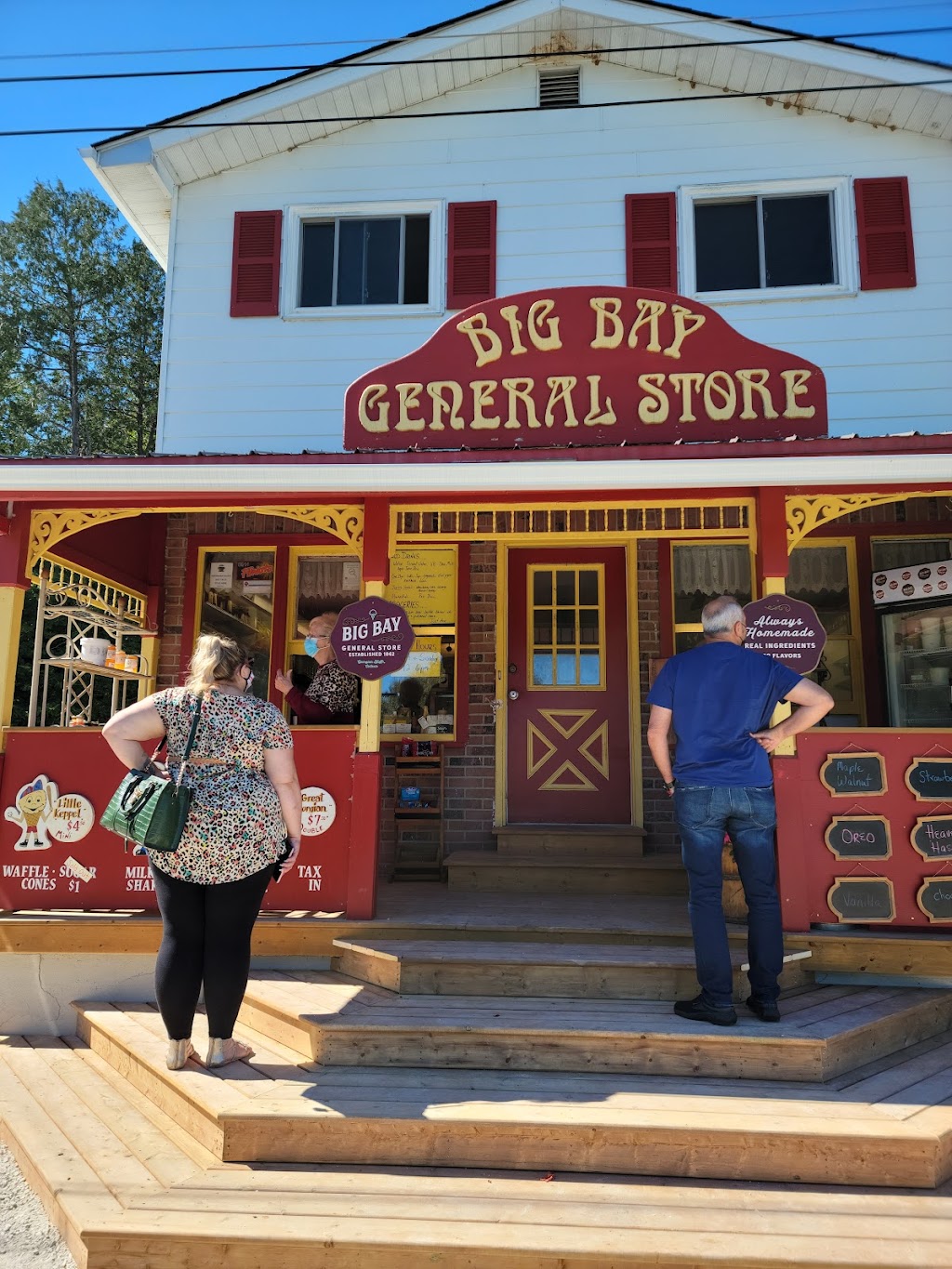 Big Bay General Store | 250854 Big Bay Side Rd, Wiarton, ON N0H 2T0, Canada | Phone: (519) 534-3730