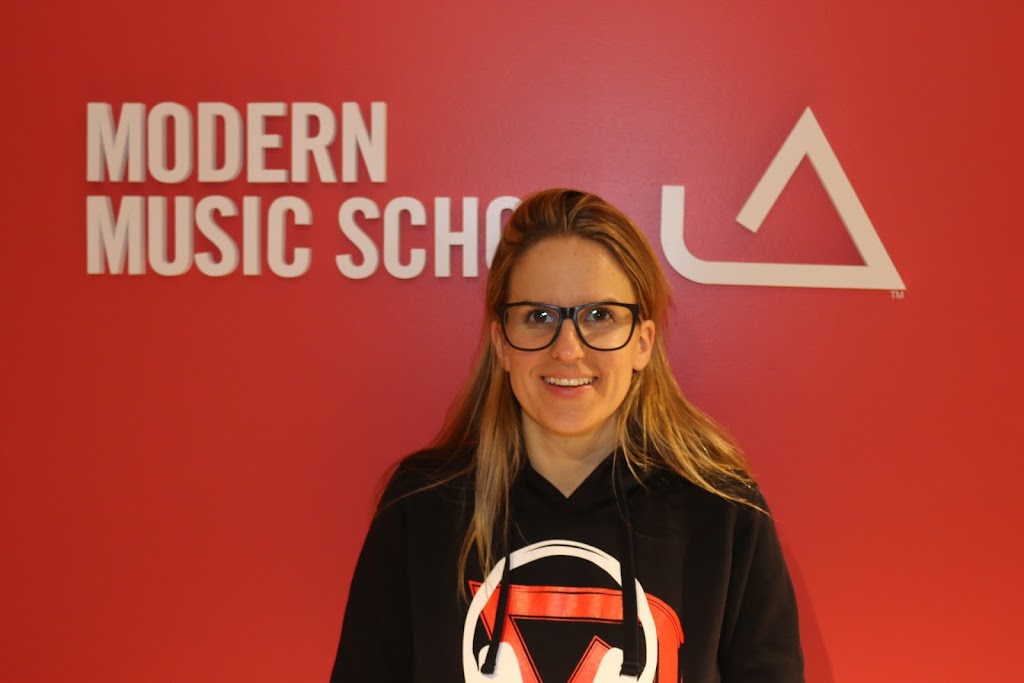 Modern Music School | 5405 12 Ave #101, Delta, BC V4M 2B2, Canada | Phone: (604) 338-8333
