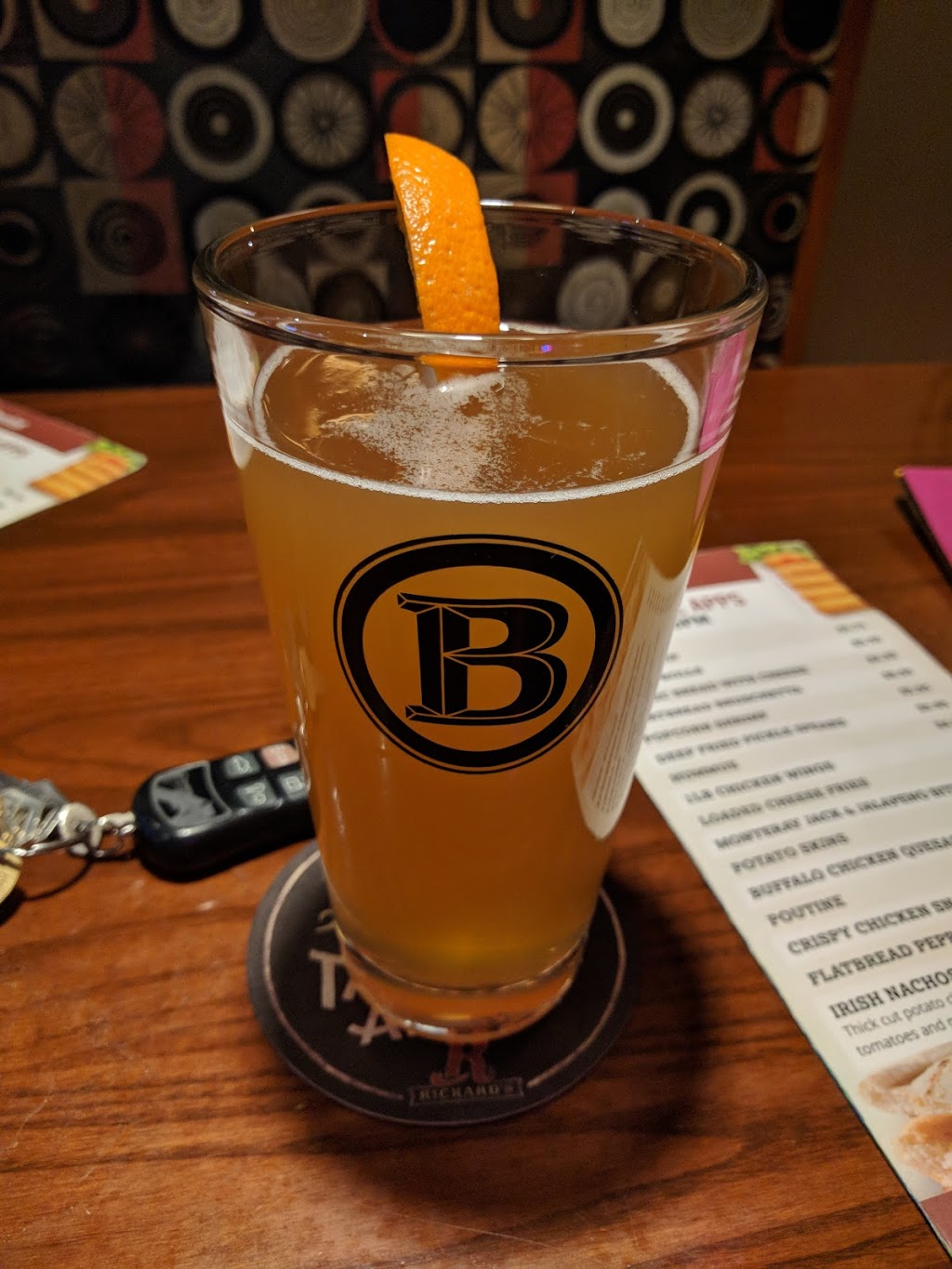 Bernies Bar & Grill | 1225 Wonderland Rd N, London, ON N6G 2V9, Canada | Phone: (519) 657-0597