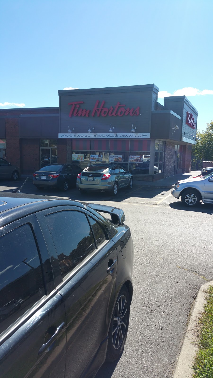 Tim Hortons | 235 Dundas St E #233, Trenton, ON K8V 1L8, Canada | Phone: (613) 392-4542