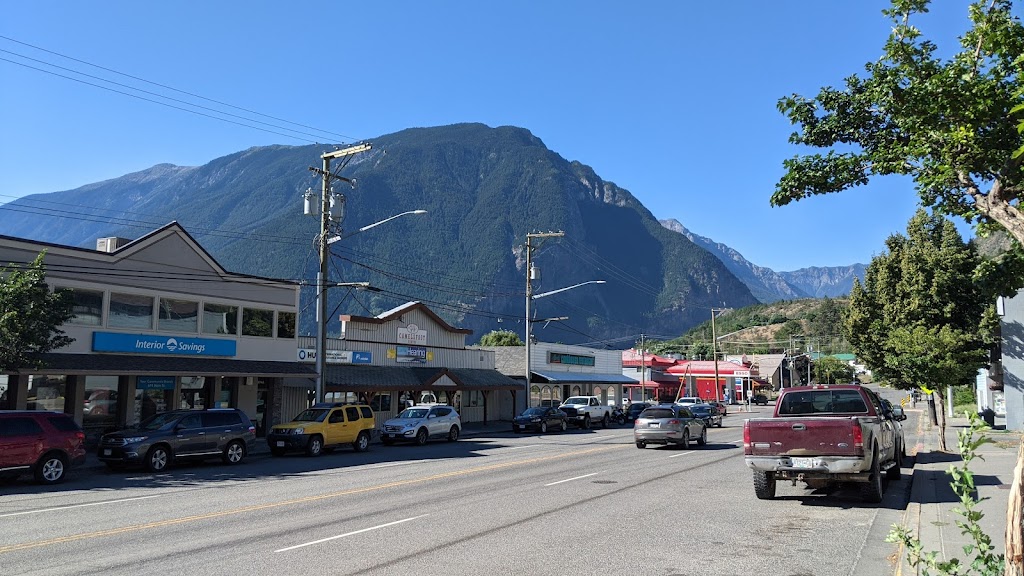 Hotel Victoria | 667 Main St, Lillooet, BC V0K 1V0, Canada | Phone: (250) 256-4112