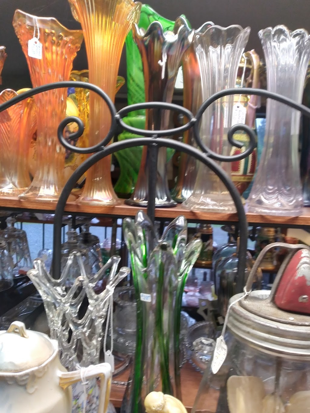 Black creek antiques and collectibles | 2357 Catherwood Rd, Black Creek, BC V9J 1J3, Canada | Phone: (250) 337-8403