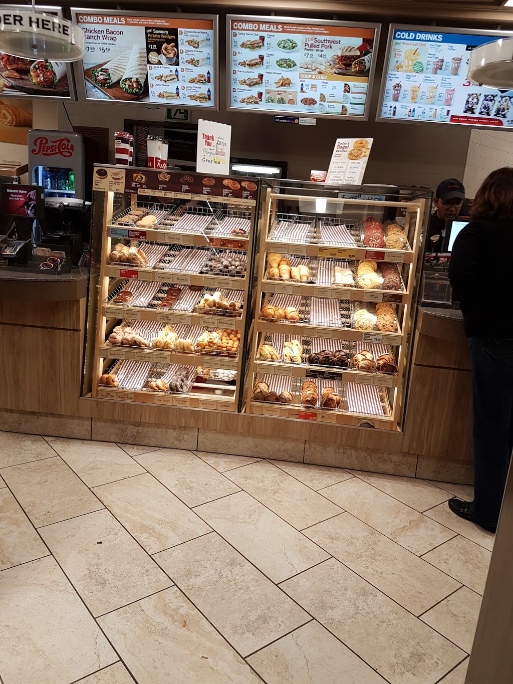 Tim Hortons | 900 Steeles Ave E, Milton, ON L9T 5M6, Canada | Phone: (905) 878-1345