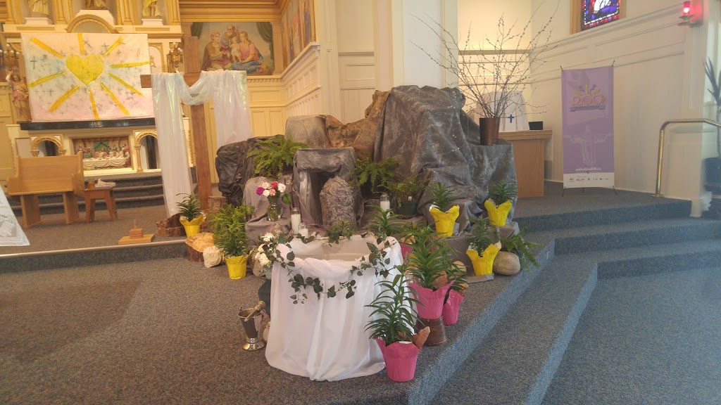 Sainte Anne Roman Catholic Church | 162 Central Ave, Ste. Anne, MB R5H 1C3, Canada | Phone: (204) 422-8823