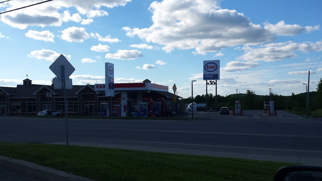 Esso | 3 Chemin de Fairfax, Stanstead, QC J0B 3E0, Canada | Phone: (819) 876-7624
