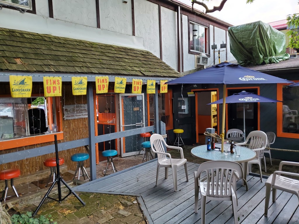 Ros Fire Fusion Bar & Grill | 23 Main St W, Grand Bend, ON N0M 1T0, Canada | Phone: (519) 238-5402