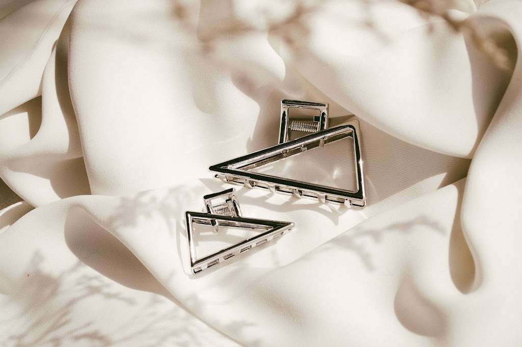 Birch Accessories | 400 North Town Road #220, Winnipeg, MB R3Y 0Y3, Canada | Phone: (431) 334-8731
