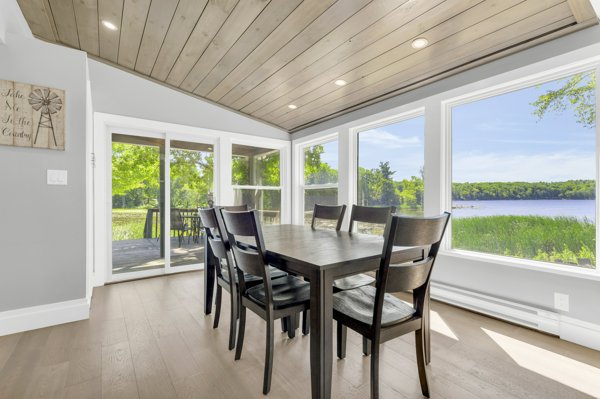 The Lakeview | 504 Pine Point Ln, Madoc, ON K0K 2K0, Canada | Phone: (905) 981-8730