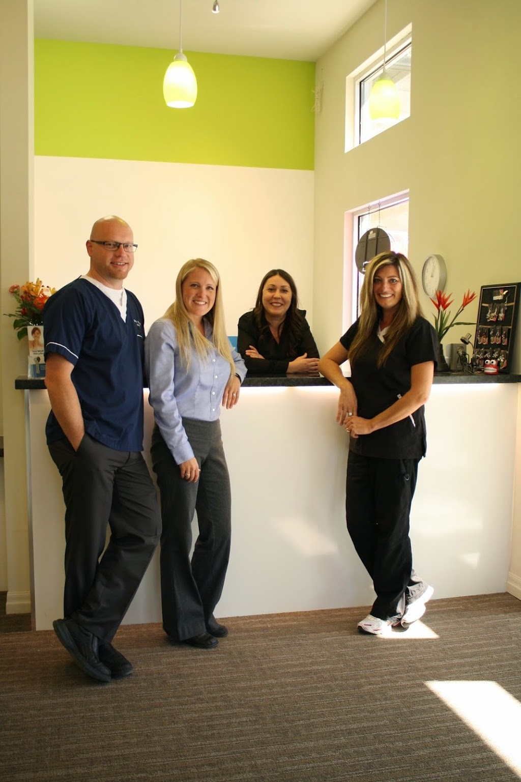 Innisfil Denture Clinic | 958 Innisfil Beach Rd, Innisfil, ON L9S 2C2, Canada | Phone: (705) 436-1886