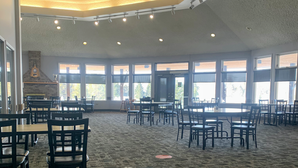 McGees Family Restaurant - Carman | Golf & Curling Club, 225 4 Ave SW, Carman, MB R0G 0J0, Canada | Phone: (204) 745-5099