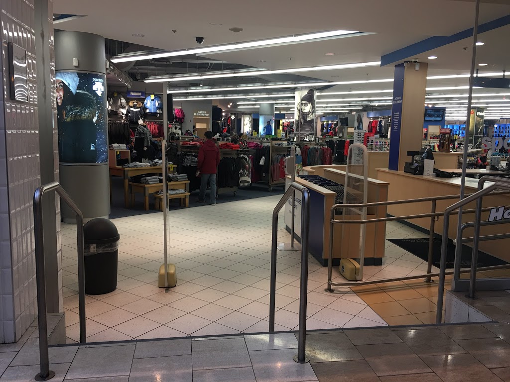 Sports Experts | Atmosphere Center Rockland, 2305 Chemin Rockland, Mont-Royal, QC H3P 3E9, Canada | Phone: (514) 735-4751