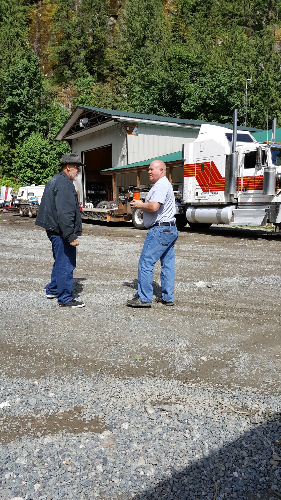 AA Coastline Towing | 63030 Flood Hope Rd, Hope, BC V0X 1L2, Canada | Phone: (604) 869-0001