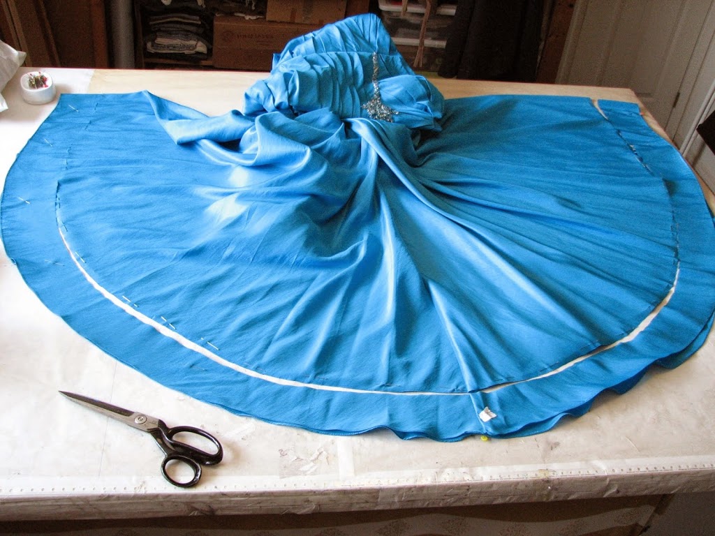 Margies Sewing Tailoring Alterations & Re-Designing | 161 Stanford Ave E, Parksville, BC V9P 1M4, Canada | Phone: (250) 248-6682