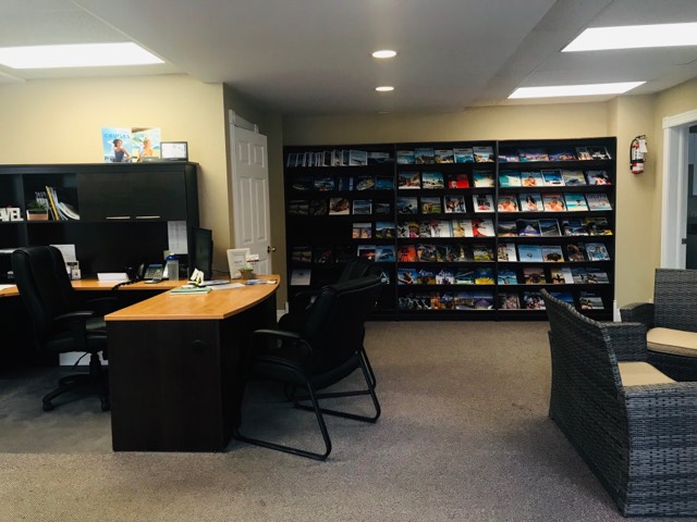 Robert Q Travel Goderich | 132 Rich St, Goderich, ON N7A 4B5, Canada | Phone: (519) 612-2771
