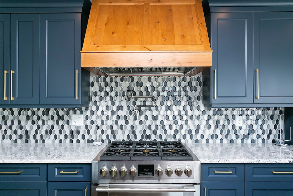 KCB Cabinets & Renovations | 4646 Riverside Dr #2, Red Deer, AB T4N 6Y5, Canada | Phone: (403) 347-3334