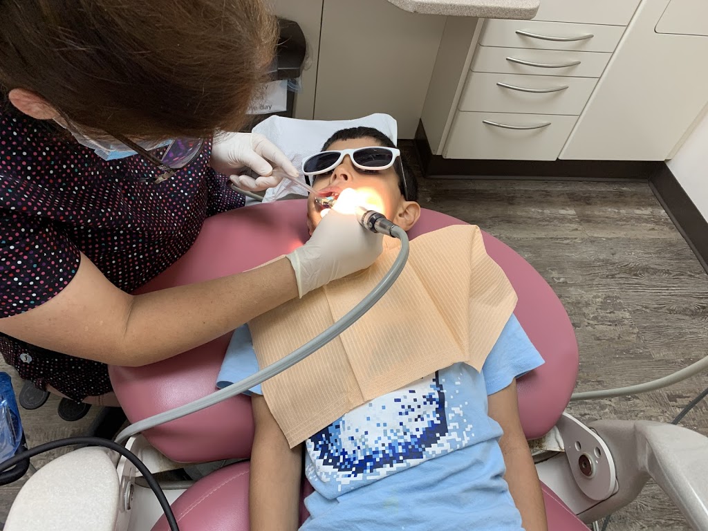 Apollo Dental at Markham and Eglinton | 3192 Eglinton Ave E Unit C, Scarborough, ON M1J 2H5, Canada | Phone: (416) 266-6555