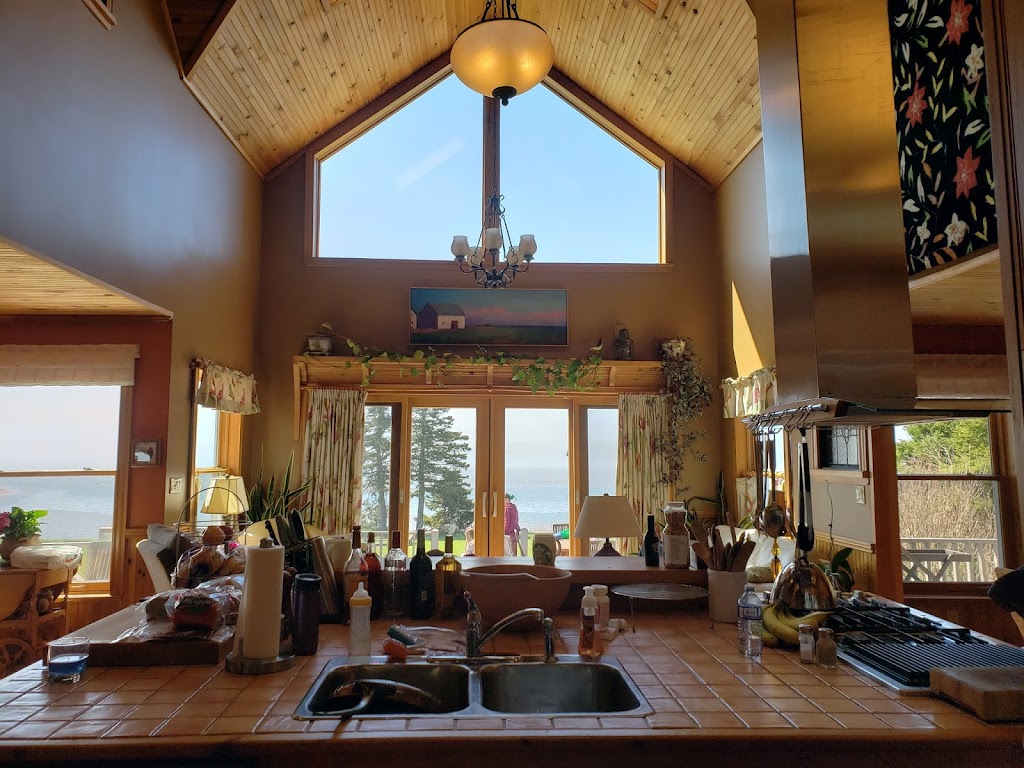 HOWE BAY BEACH HOUSE | 161 Cartersway Lane Souris, Eglington, PE C0A 2B0, Canada | Phone: (902) 969-1805