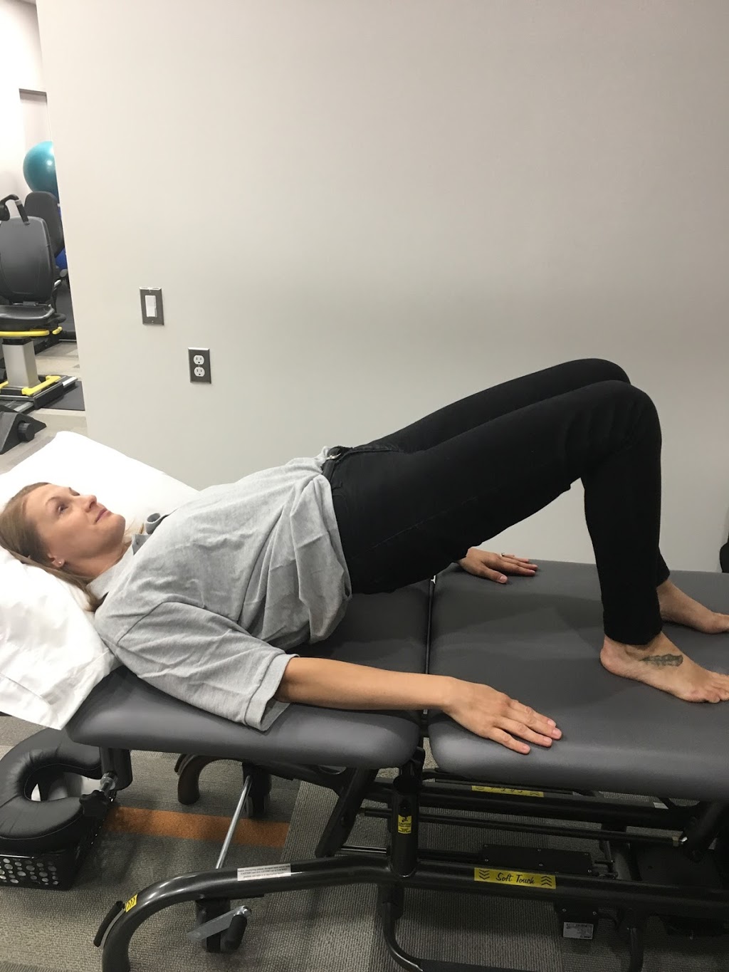 Complete Physiotherapy | 3-1115 Gateway Rd, Winnipeg, MB R2G 0A5, Canada | Phone: (204) 661-1900