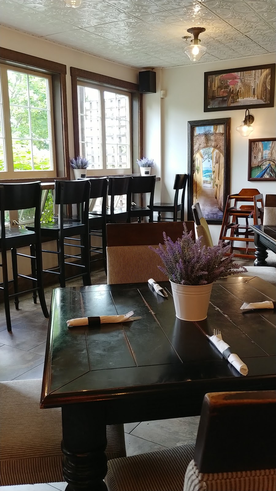 Pallinos | Predator Ridge Resort, 301 Village Centre Pl, Vernon, BC V1H 1G4, Canada | Phone: (250) 503-3405