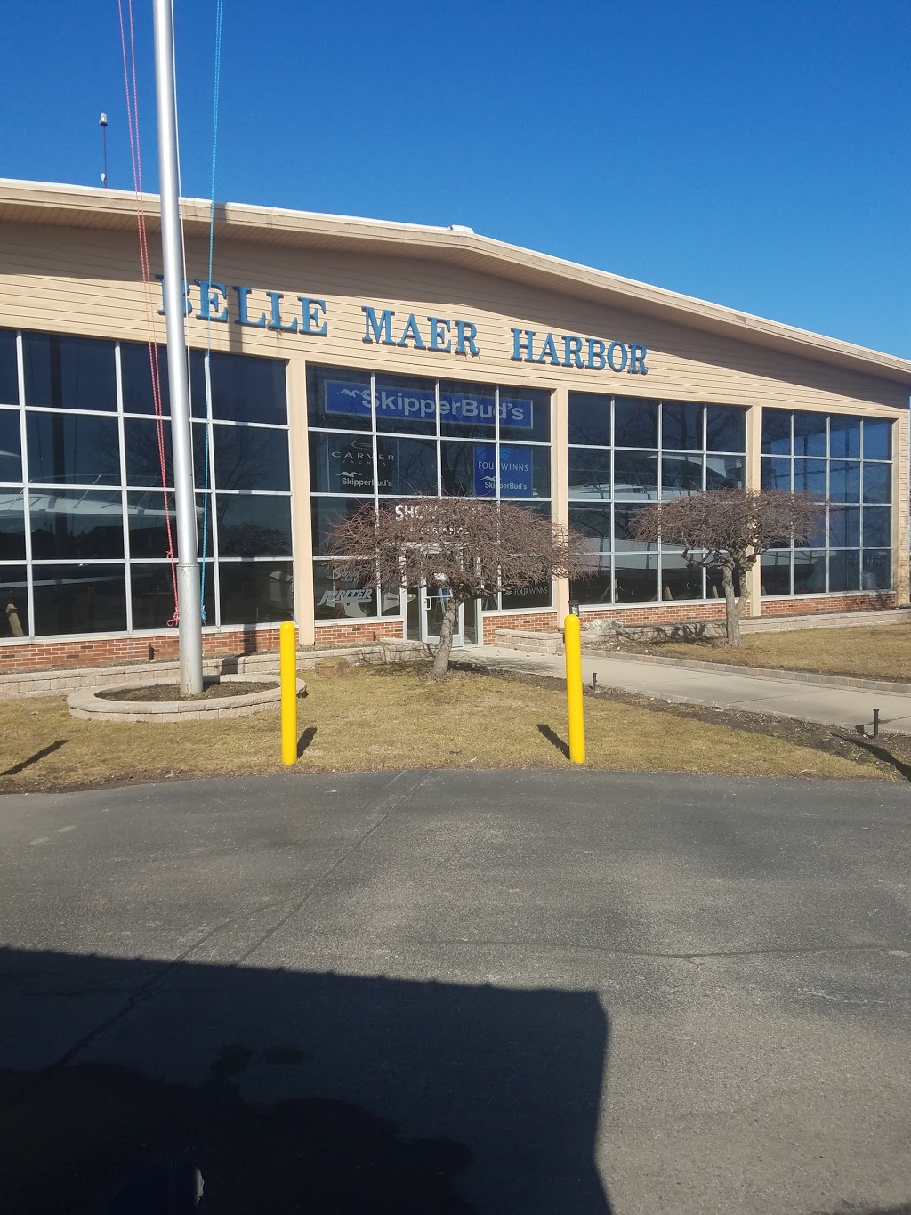 SkipperBuds Belle Maer Harbor | 41700 Conger Bay Dr, Harrison Charter Township, MI 48045, USA | Phone: (586) 954-3100