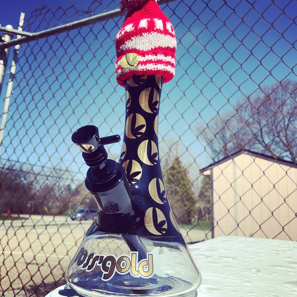 Honeypot Smoke Shop | 6832 Drummond Rd Unit #1, Niagara Falls, ON L2G 4P3, Canada | Phone: (905) 354-1661