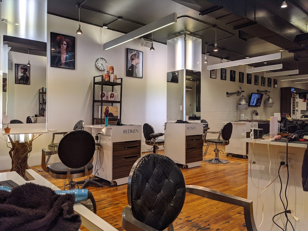 Odyssée Salon Spa | 1281 Avenue du Mont-Royal E, Montréal, QC H2J 1Y4, Canada | Phone: (514) 841-1000