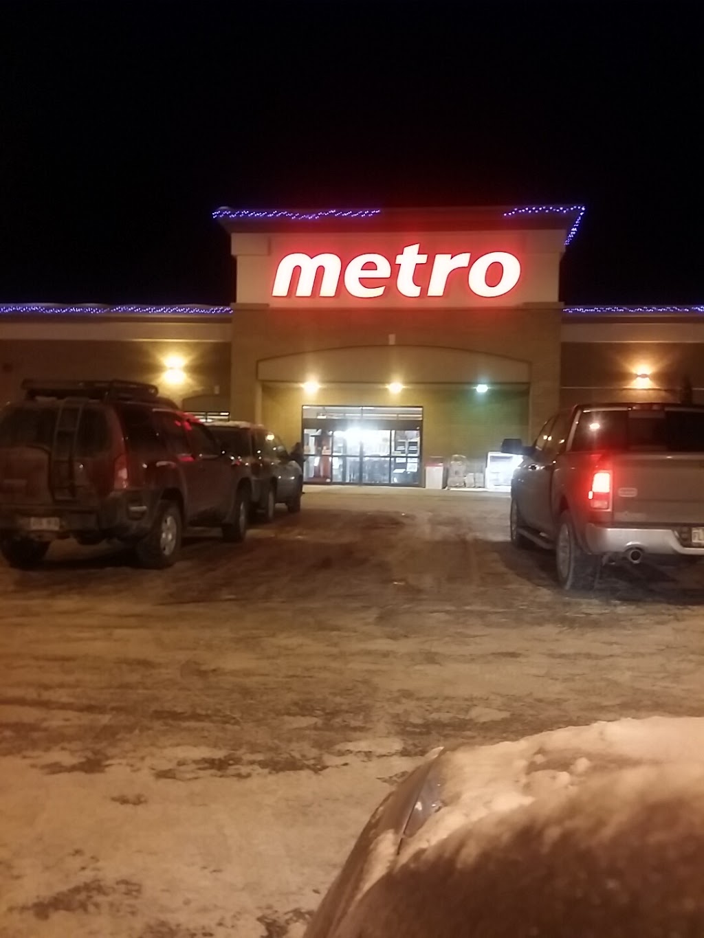 Metro Boucher St-Jean-de-Matha | 841 Route Louis-Cyr, Saint-Jean-de-Matha, QC J0K 2S0, Canada | Phone: (450) 886-1010