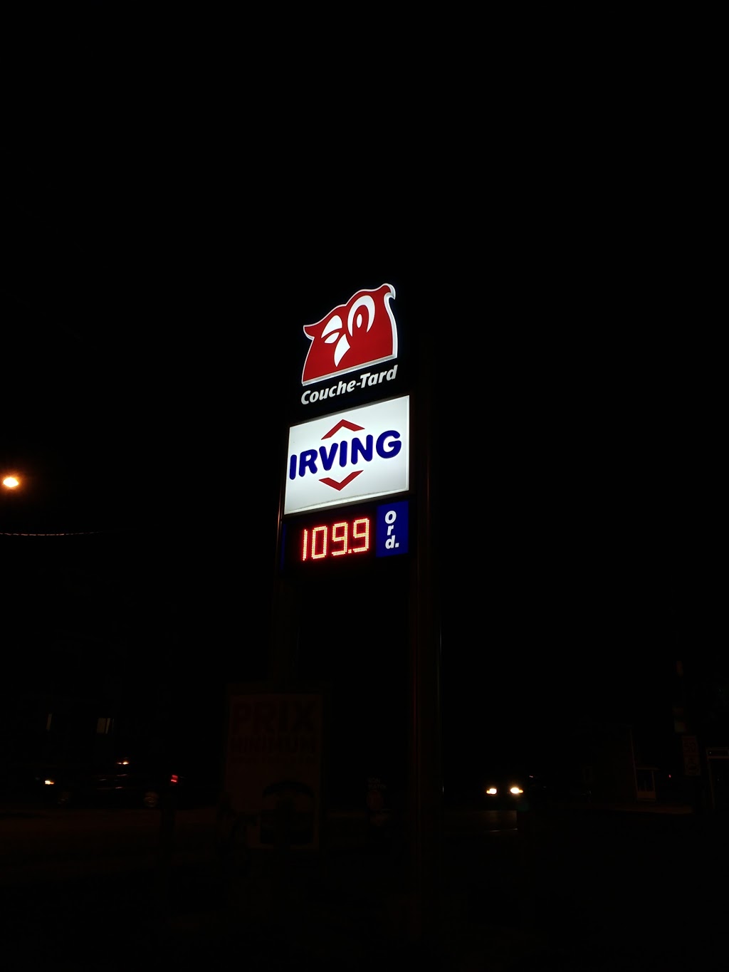 Couche-Tard | 41 Rue Valvue, Québec, QC G2A 2G1, Canada | Phone: (418) 843-5011