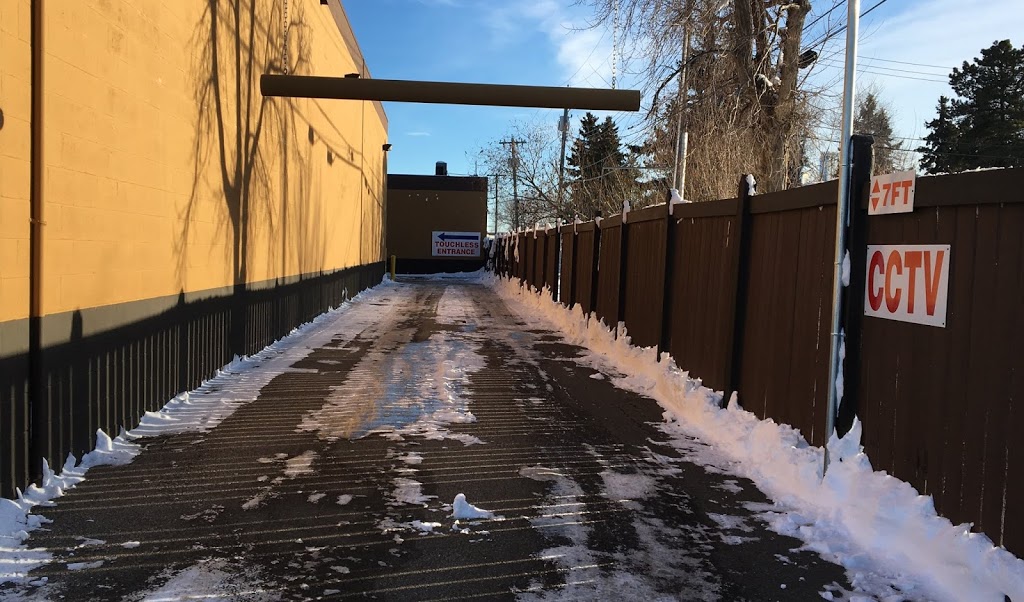 Hotshot Touchless Car Wash | 11335 Kingsway NW #103, Edmonton, AB T5G 0X3, Canada | Phone: (780) 974-8990
