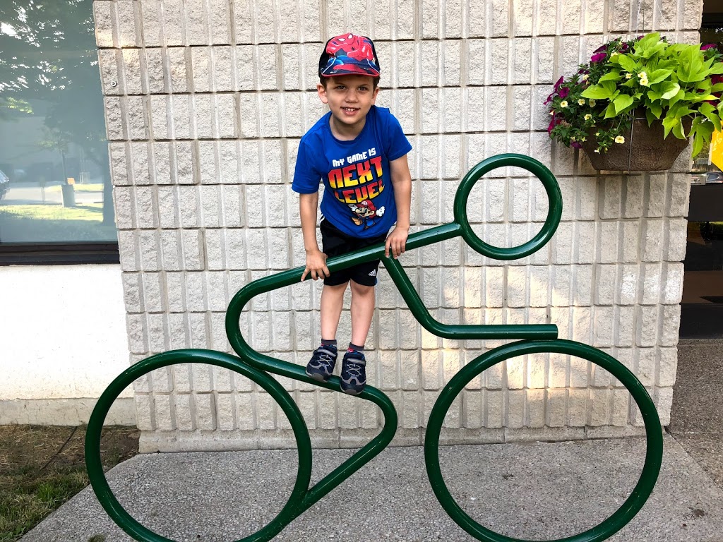 Cawthra Park | 771 Atwater Ave., Mississauga, ON L5G 4L1, Canada | Phone: (905) 615-4311