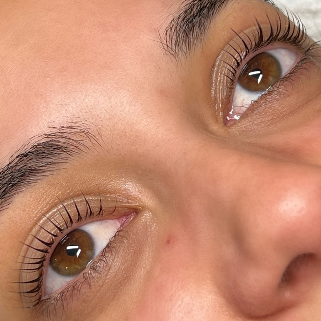 Esthetique Sandrine | 946 Rue des Merisiers, McMasterville, QC J3G 6N5, Canada | Phone: (514) 758-4705