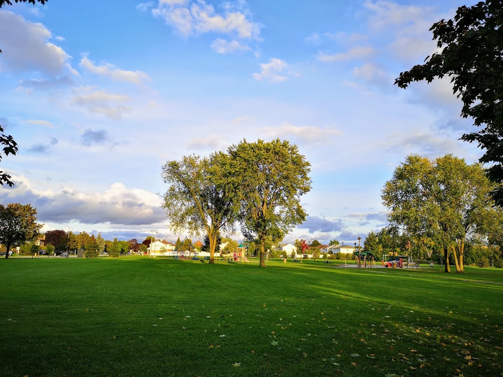 Parc Laflèche | 181 Rue de Lausanne, Gatineau, QC J8T 7Z5, Canada | Phone: (866) 299-2002