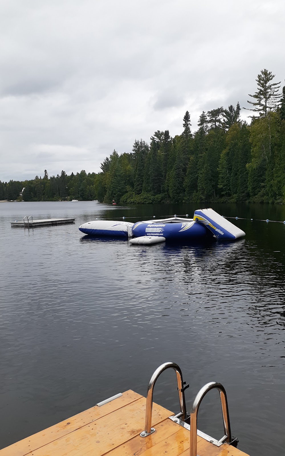 Camp Brochet 70 Chem. 4 du Lac Brochet, SaintDaviddeFalardeau, QC