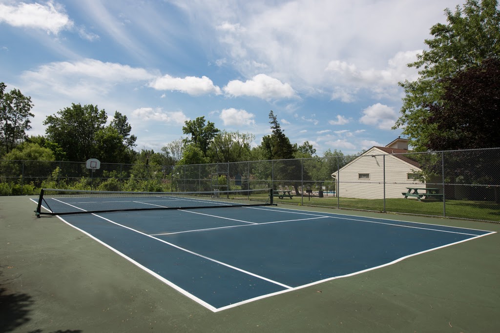 Colonie Apartments | 1 Durham Dr Apt B, Buffalo, NY 14228, USA | Phone: (716) 217-2441
