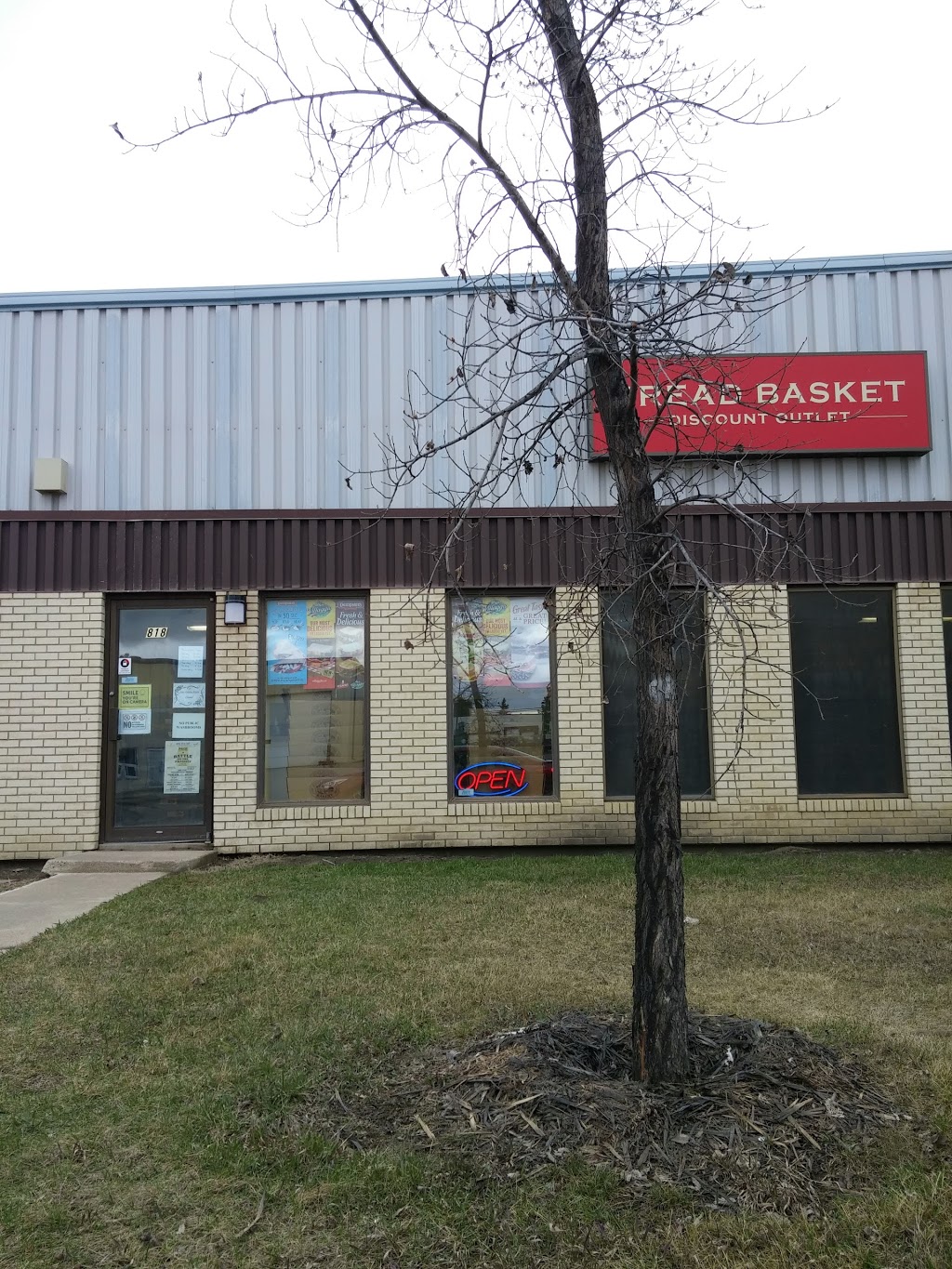 McGavins Bread Basket | 818 57 St E, Saskatoon, SK S7K 5Z1, Canada | Phone: (306) 384-6607