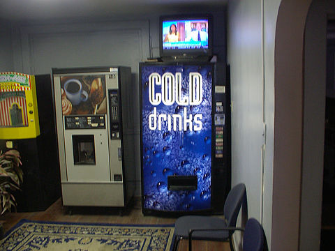 Soap Sudz Laundry | 255 Henderson Hwy, Winnipeg, MB R2L 1M3, Canada | Phone: (204) 654-3216