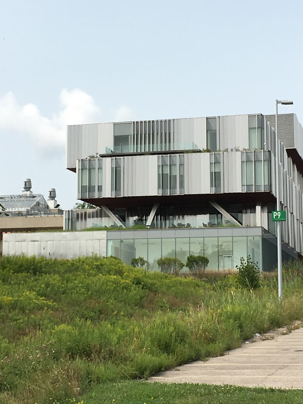 Terrence Donnelly Health Sciences Complex | 3359 Mississauga Rd, Mississauga, ON L5L 1C6, Canada