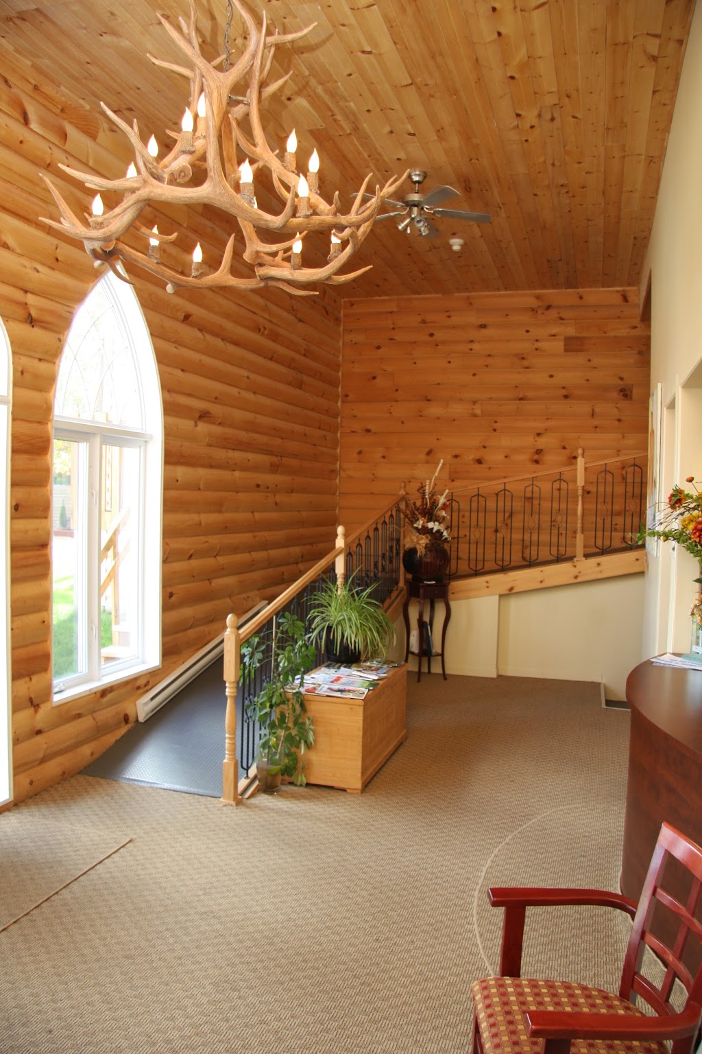 Chalet du Boisé | 2200 Chemin des Sucreries, Varennes, QC J3X 1P7, Canada | Phone: (450) 652-6598