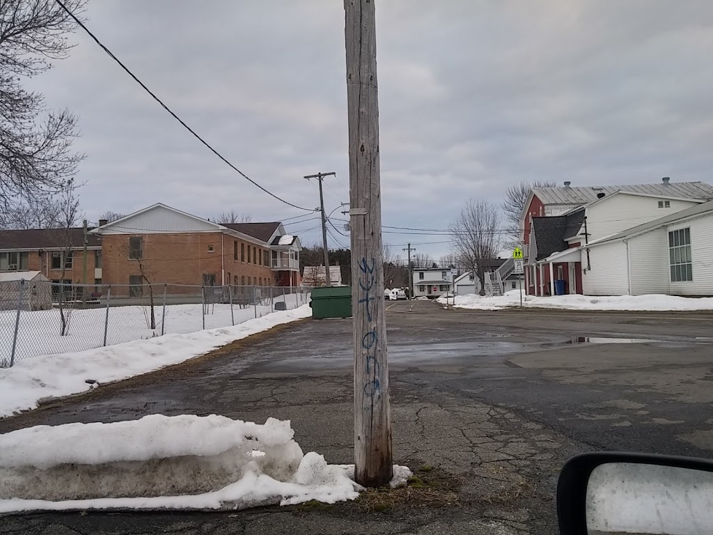 Centre Communautaire St-Robert | 1 Rue Aggée Pelletier, Saint-Robert, QC J0G 1S0, Canada | Phone: (450) 782-3221