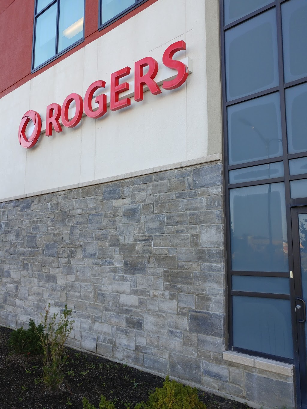 Rogers | 230 The Boardwalk Unit 2, Kitchener, ON N2N 0B1, Canada | Phone: (519) 579-6333